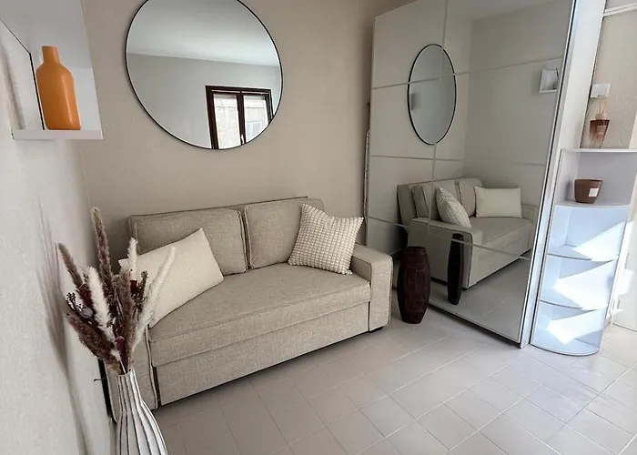 アパート Design Chaleureux, *